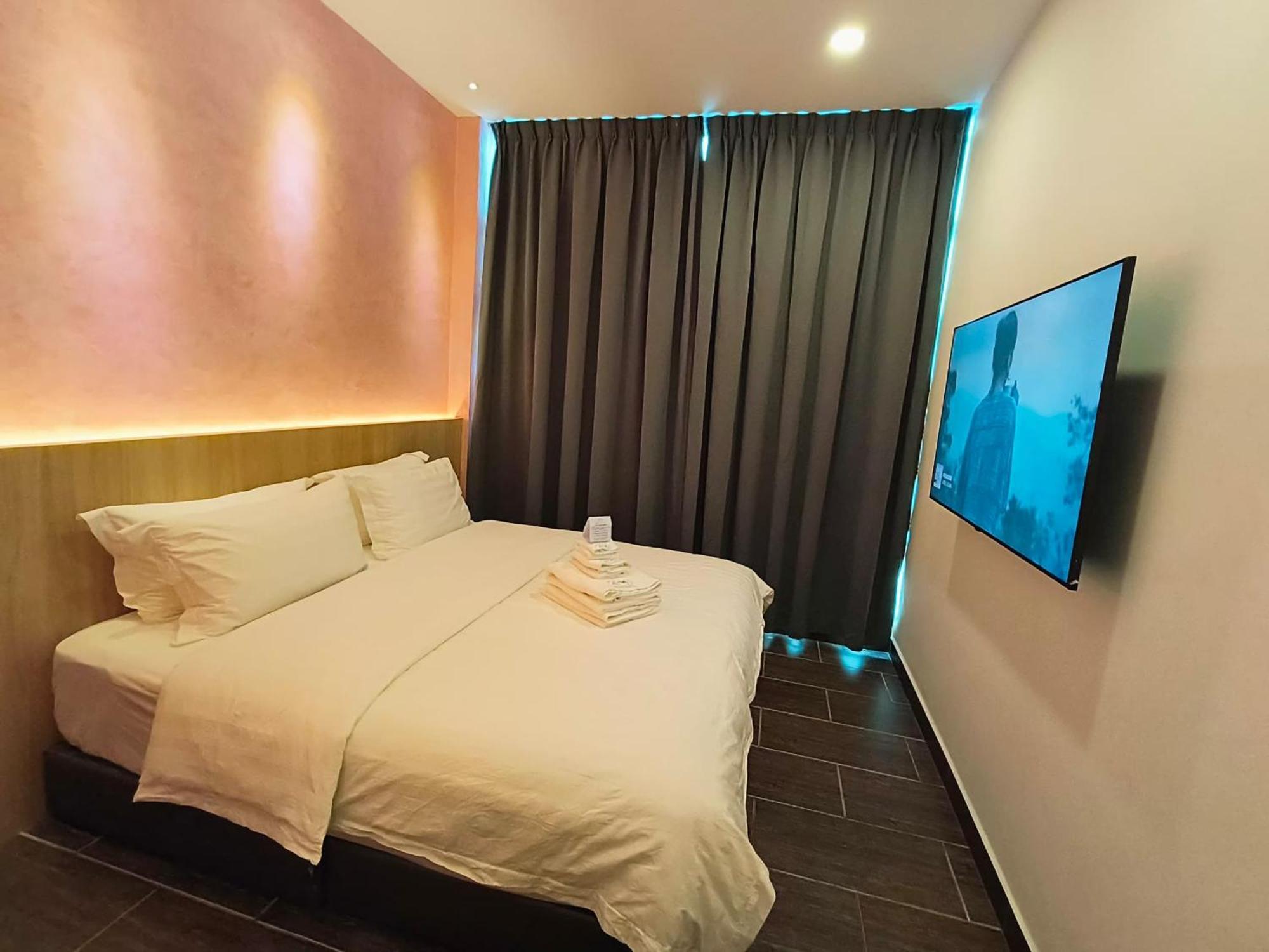 โอโย 90082 เรดส์ โฮเทล Hotel บินตูลู ภายนอก รูปภาพ